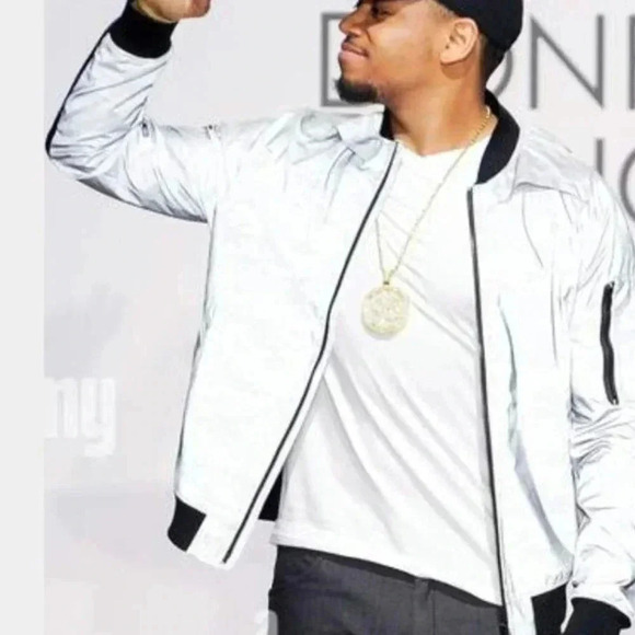 EFM  Engineered For Motion bomber jacket size M White - Picture 11 of 11